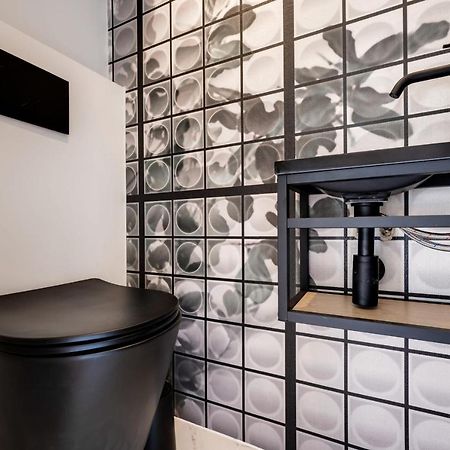La Petite Suite - T1 In Duplex In The City Center Annecy Eksteriør billede